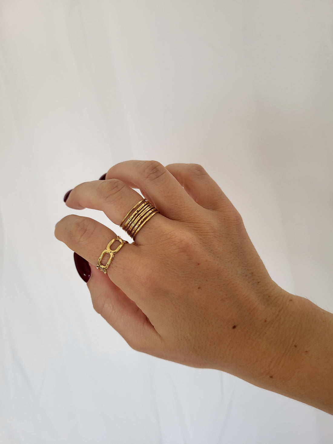 Bracelet, Boucles d'oreille, Bague et Collier : Choisir une parure harmonieuse ou faire confiance au destin ?